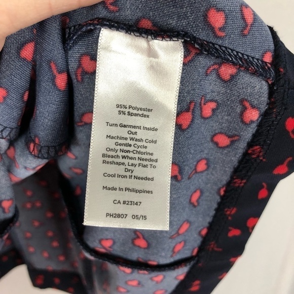 Talbots Petites Navy Blue & Red Cherry Heart Godet Trumpet Skirt 4P - Picture 6 of 7